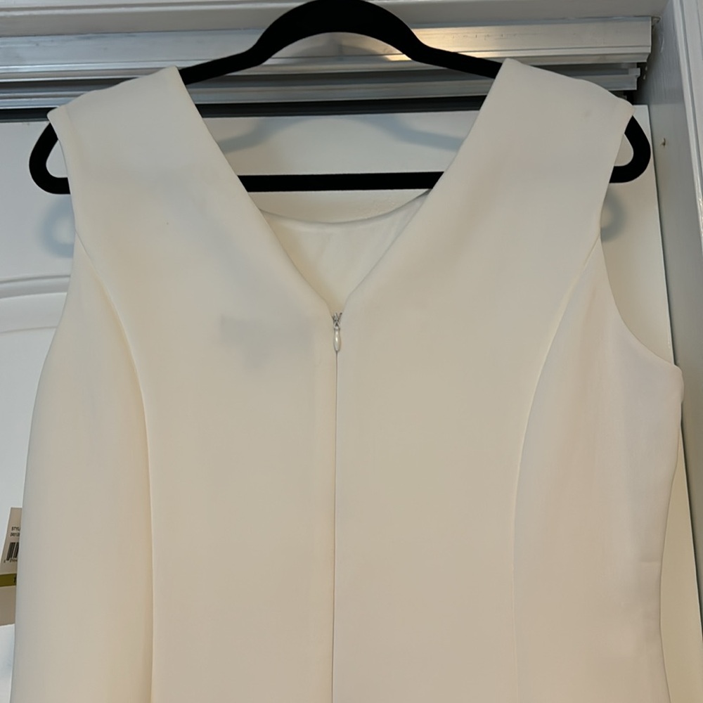 NWT Elegant White Sleeveless Dress - Picture 9 of 10